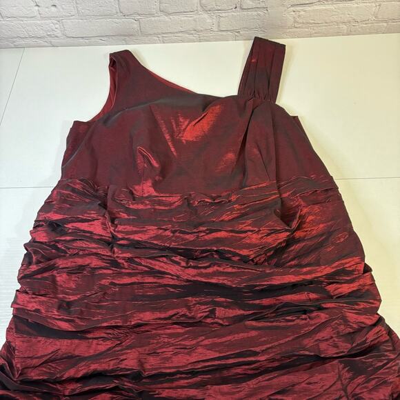 Collections Burgundy Plus Size Short Ruched Cocktail Dress S0363 - Picture 3 of 8